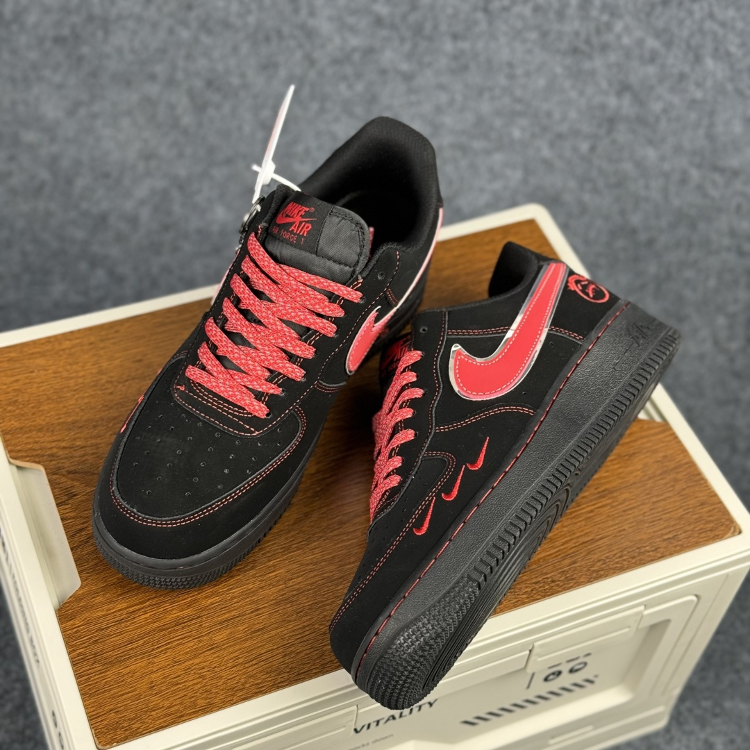 空军一号低帮休闲鞋 Nike Air Force 1'07 LX 鬼脸黑红 DD1982-339-Top High Quatity Cheap Sneakers Fashion Clothing Clothes Bags handbags Shoes of all Brand wholesale With The best Quality And Beautiful Price from China Factory Chinese suppliers wholesaler seller 空军一号低帮休闲鞋 Nike Air Force 1'07 LX 鬼脸黑红 DD1982-339