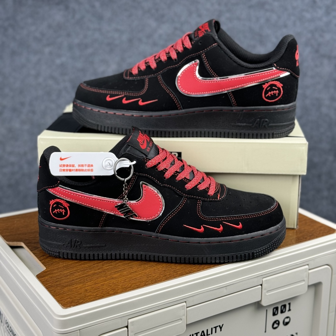 空军一号低帮休闲鞋 Nike Air Force 1'07 LX 鬼脸黑红 DD1982-339-Top High Quatity Cheap Sneakers Fashion Clothing Clothes Bags handbags Shoes of all Brand wholesale With The best Quality And Beautiful Price from China Factory Chinese suppliers wholesaler seller 空军一号低帮休闲鞋 Nike Air Force 1'07 LX 鬼脸黑红 DD1982-339