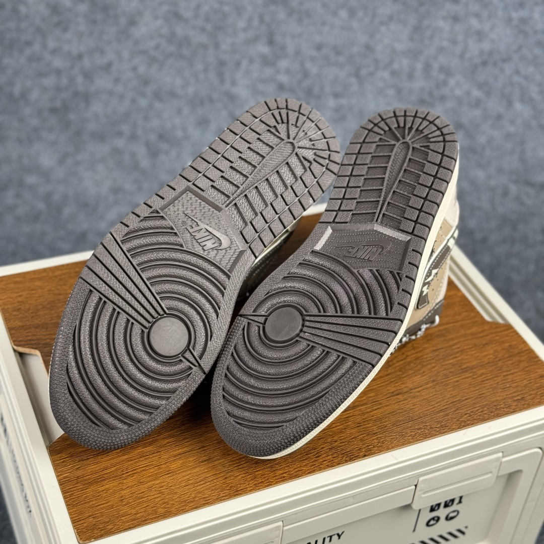 Nike Air Jordan 1 Low AJ1乔1低帮休闲板鞋 LR8888-018-Top High Quatity Cheap Sneakers Fashion Clothing Clothes Bags handbags Shoes of all Brand wholesale With The best Quality And Beautiful Price from China Factory Chinese suppliers wholesaler seller Nike Air Jordan 1 Low AJ1乔1低帮休闲板鞋 LR8888-018