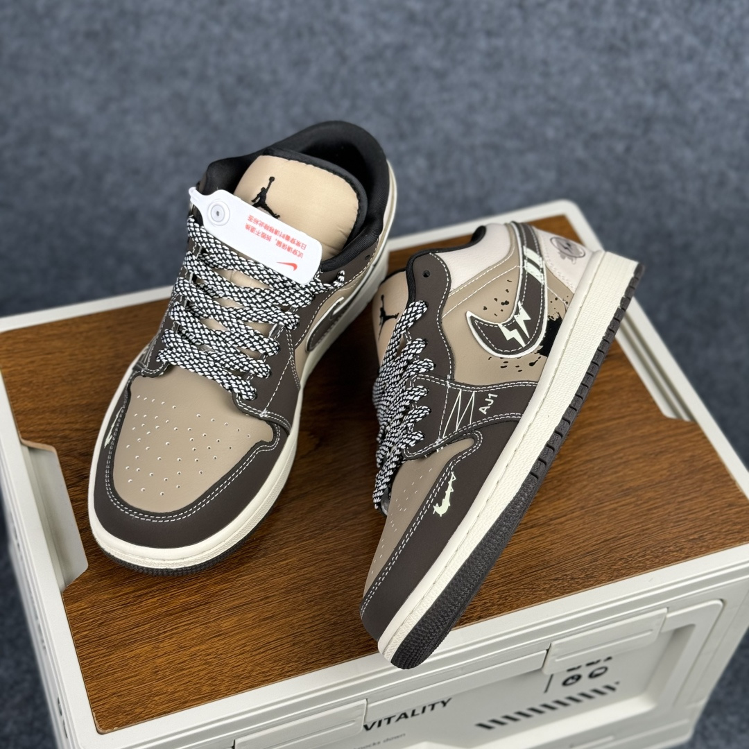 Nike Air Jordan 1 Low AJ1乔1低帮休闲板鞋 LR8888-018-Top High Quatity Cheap Sneakers Fashion Clothing Clothes Bags handbags Shoes of all Brand wholesale With The best Quality And Beautiful Price from China Factory Chinese suppliers wholesaler seller Nike Air Jordan 1 Low AJ1乔1低帮休闲板鞋 LR8888-018