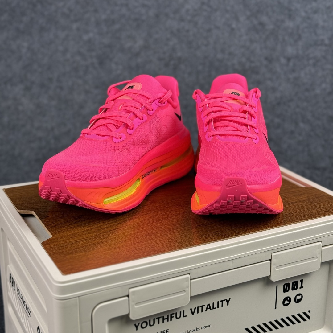 Nike Air Zoom Vomero Premium 耐克网面厚底气垫跑鞋 HM5973-603-Top High Quatity Cheap Sneakers Fashion Clothing Clothes Bags handbags Shoes of all Brand wholesale With The best Quality And Beautiful Price from China Factory Chinese suppliers wholesaler seller Nike Air Zoom Vomero Premium 耐克网面厚底气垫跑鞋 HM5973-603