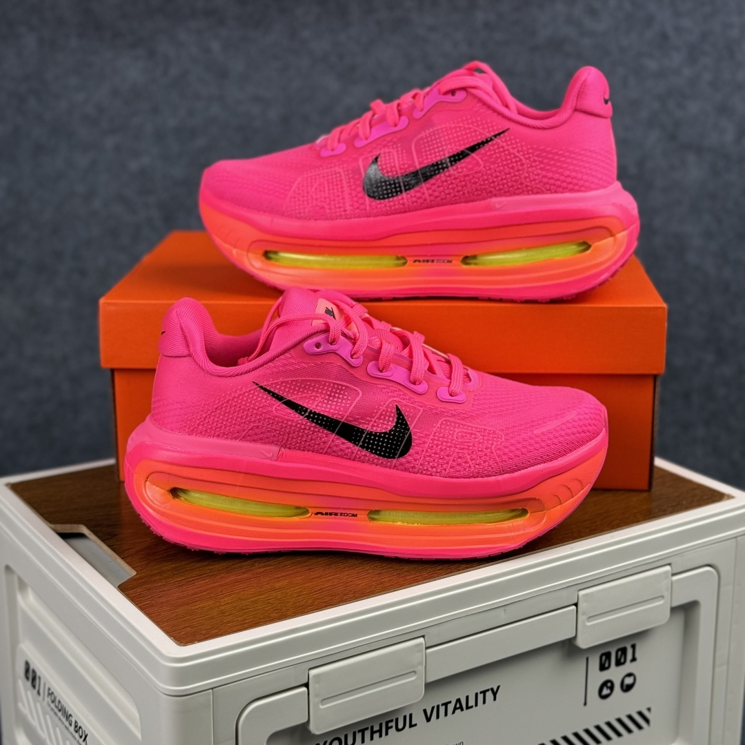 Nike Air Zoom Vomero Premium 耐克网面厚底气垫跑鞋 HM5973-603-Top High Quatity Cheap Sneakers Fashion Clothing Clothes Bags handbags Shoes of all Brand wholesale With The best Quality And Beautiful Price from China Factory Chinese suppliers wholesaler seller Nike Air Zoom Vomero Premium 耐克网面厚底气垫跑鞋 HM5973-603