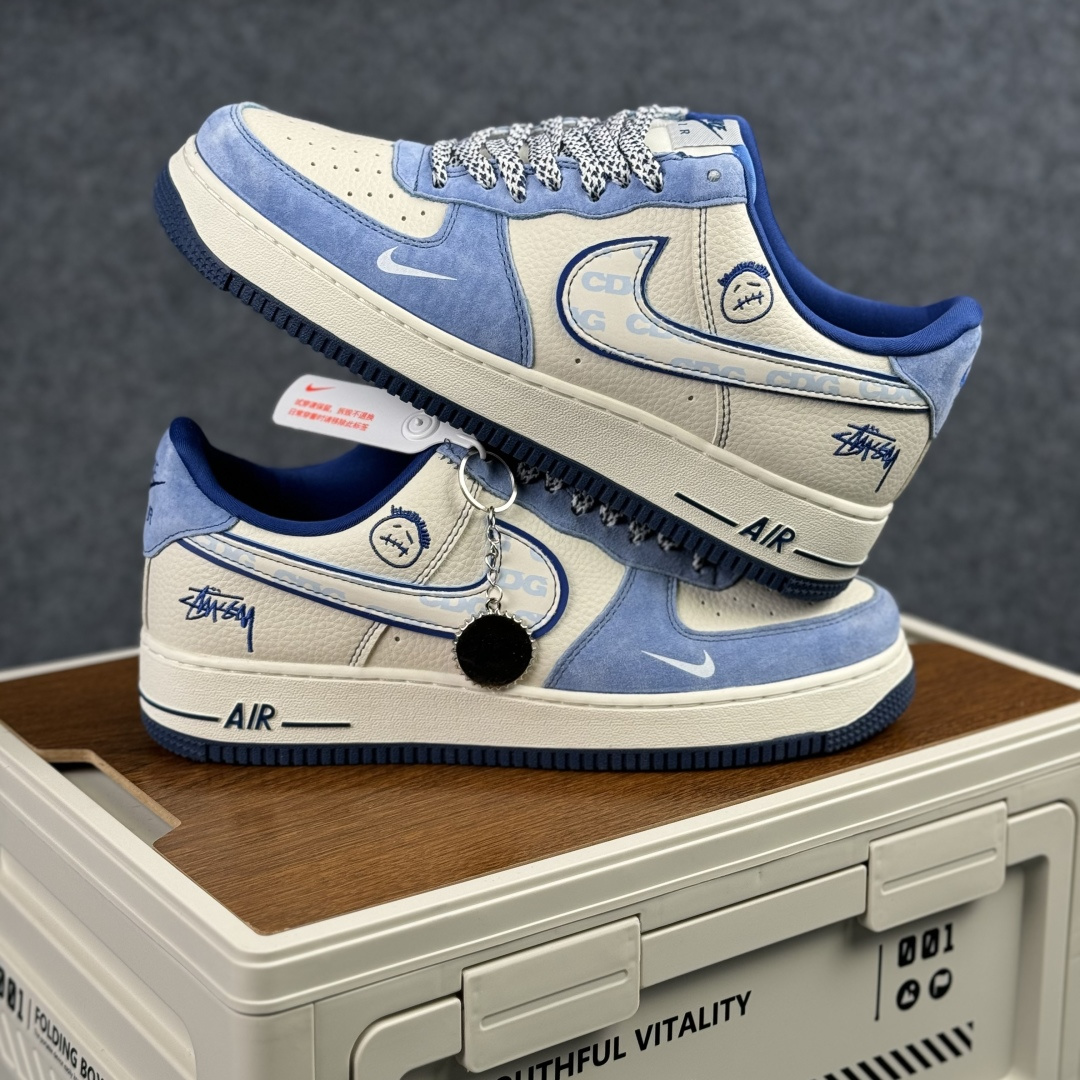 Nike Air Force 1'07 Low 联名款 蓝白格调 空军一号低帮休闲板鞋 SY1388-020-Top High Quatity Cheap Sneakers Fashion Clothing Clothes Bags handbags Shoes of all Brand wholesale With The best Quality And Beautiful Price from China Factory Chinese suppliers wholesaler seller Nike Air Force 1'07 Low 联名款 蓝白格调 空军一号低帮休闲板鞋 SY1388-020