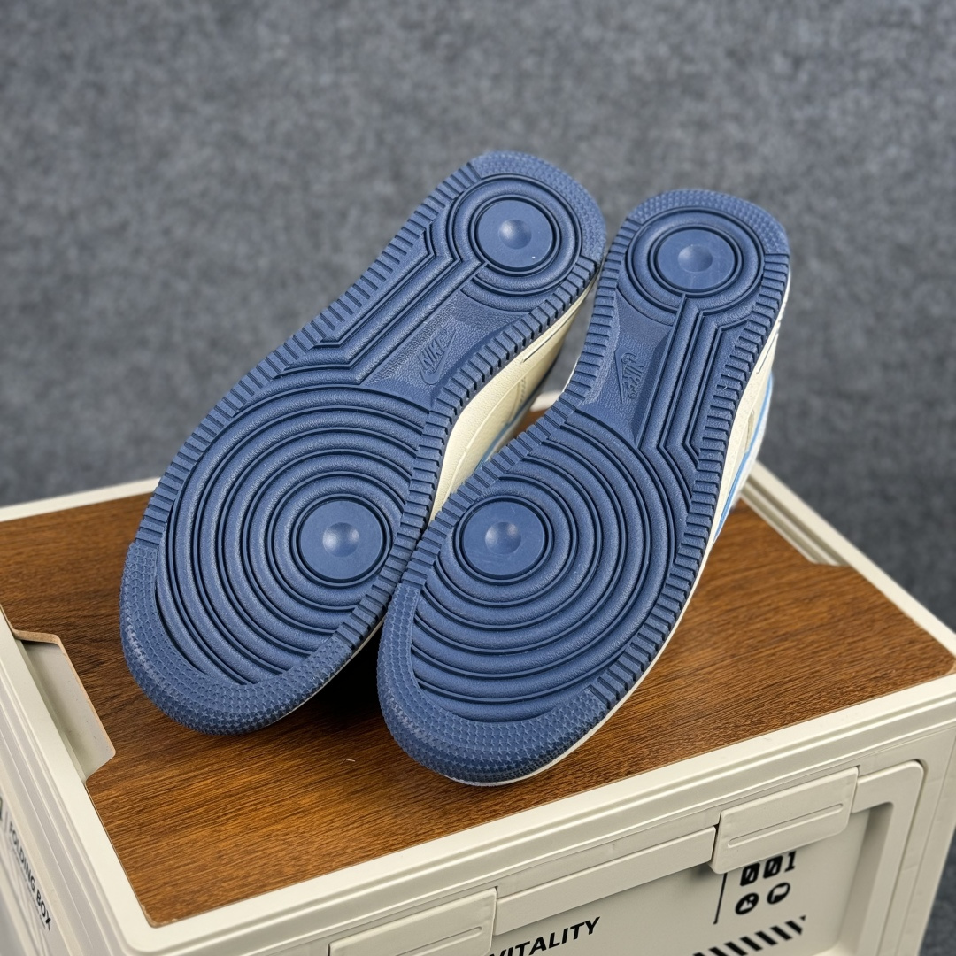 Nike Air Force 1'07 Low 联名款 蓝白格调 空军一号低帮休闲板鞋 SY1388-020-Top High Quatity Cheap Sneakers Fashion Clothing Clothes Bags handbags Shoes of all Brand wholesale With The best Quality And Beautiful Price from China Factory Chinese suppliers wholesaler seller Nike Air Force 1'07 Low 联名款 蓝白格调 空军一号低帮休闲板鞋 SY1388-020