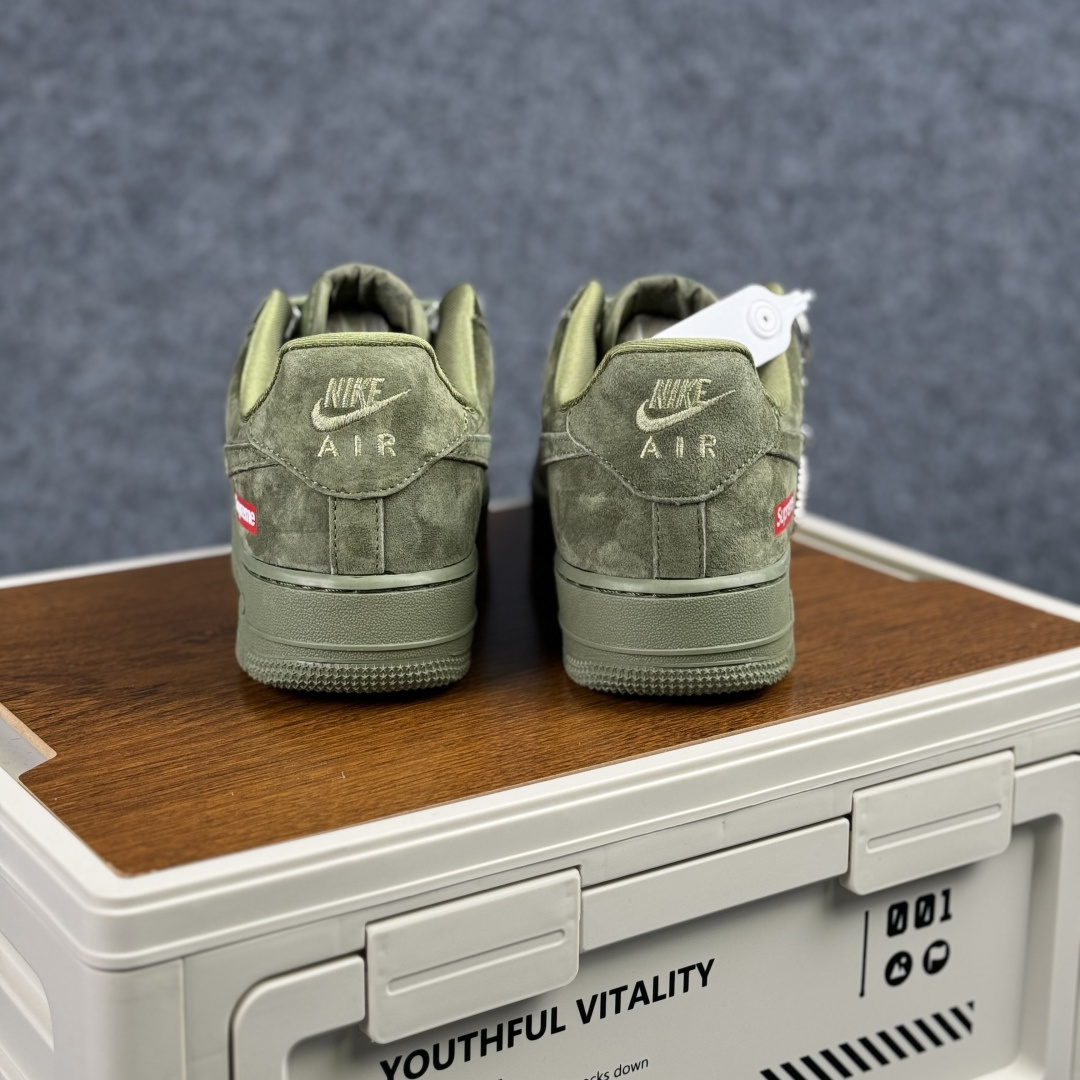 Nike Air Force 1'07 Low 联名 全猪八 空军一号低帮休闲板鞋 DF0188-117