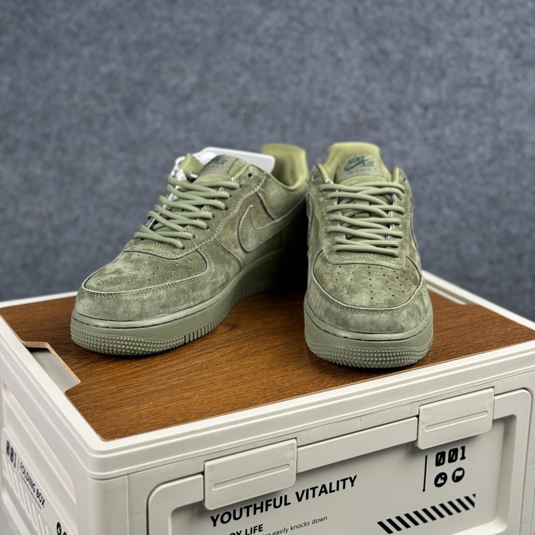 Nike Air Force 1'07 Low 联名 全猪八 空军一号低帮休闲板鞋 DF0188-117