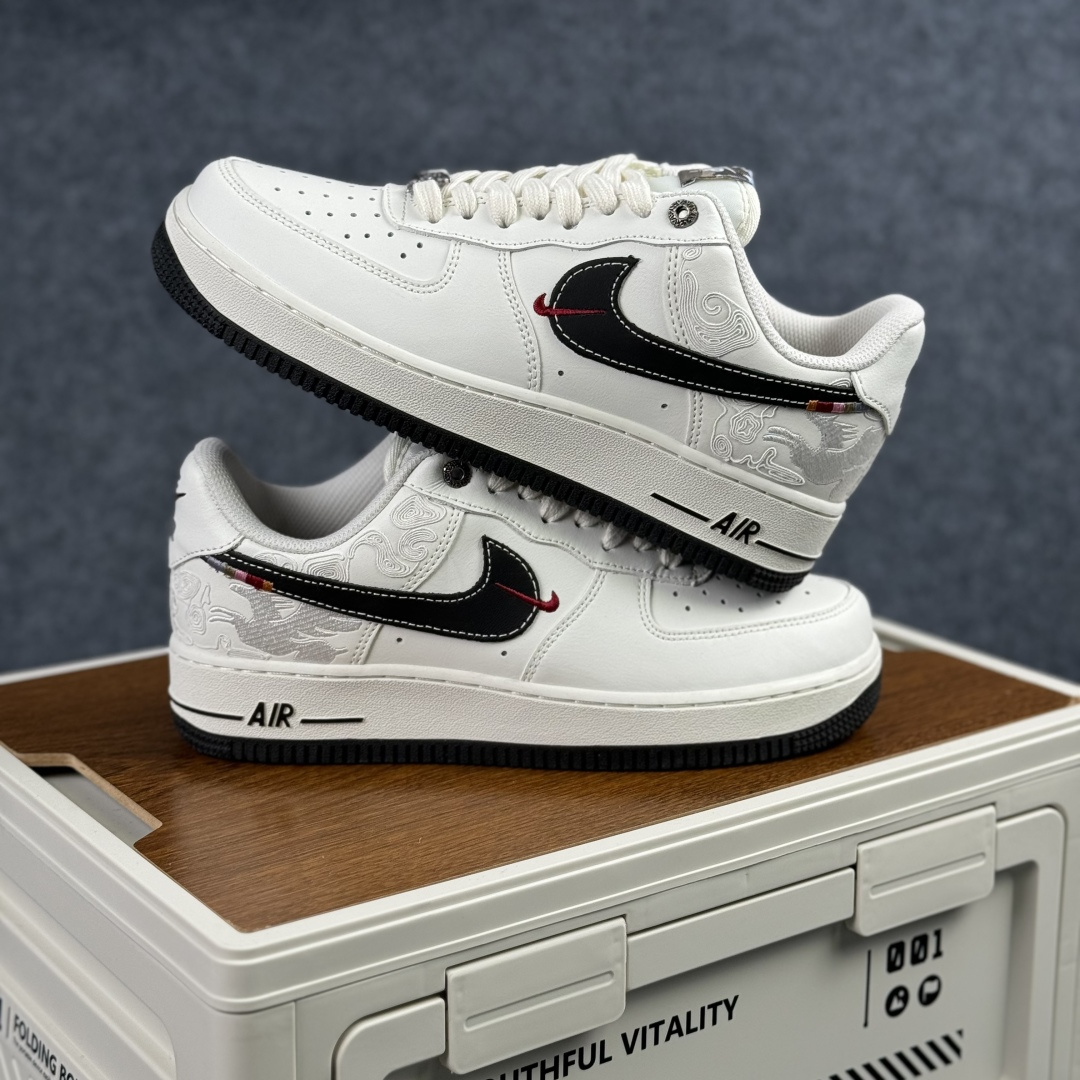 Nike Air Force 1'07 Low 马年限定 经典黑飞马 空军一号低帮休闲板鞋 DD1982-347-Top High Quatity Cheap Sneakers Fashion Clothing Clothes Bags handbags Shoes of all Brand wholesale With The best Quality And Beautiful Price from China Factory Chinese suppliers wholesaler seller Nike Air Force 1'07 Low 马年限定 经典黑飞马 空军一号低帮休闲板鞋 DD1982-347
