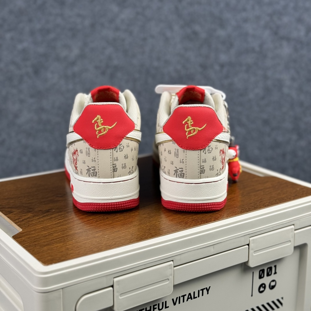 Nike Air Force 1'07 Low 马年限定 福韵米红 空军一号低帮休闲板鞋 NH0601-502-Top High Quatity Cheap Sneakers Fashion Clothing Clothes Bags handbags Shoes of all Brand wholesale With The best Quality And Beautiful Price from China Factory Chinese suppliers wholesaler seller Nike Air Force 1'07 Low 马年限定 福韵米红 空军一号低帮休闲板鞋 NH0601-502