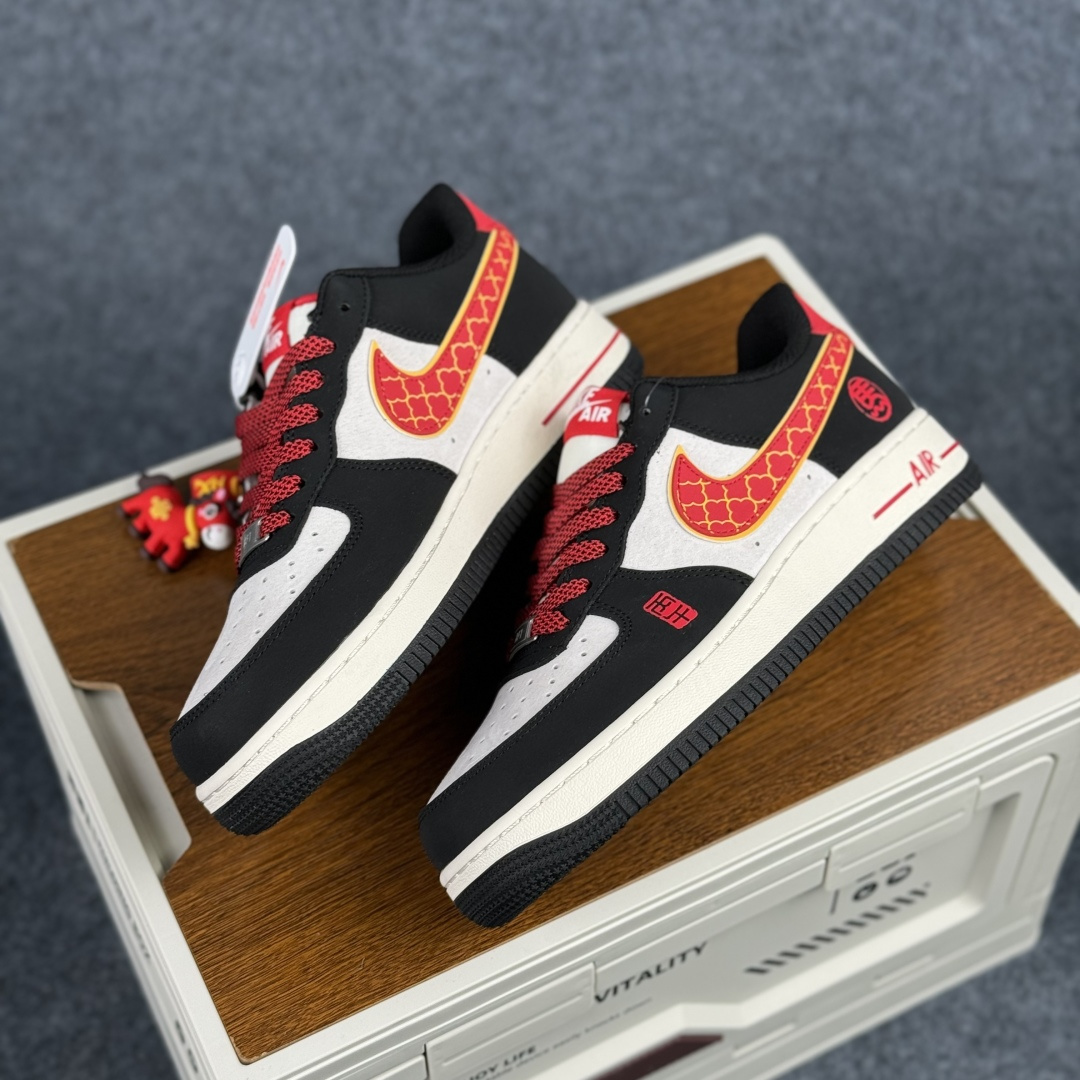 NIke Air Force 1'07 Low 马年限定 汗血宝马 空军一号低帮休闲板鞋 HT5088-612