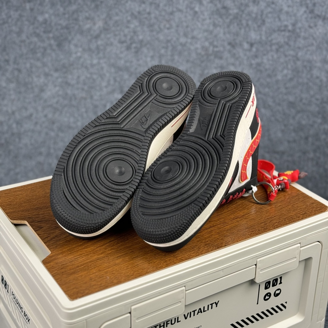 NIke Air Force 1'07 Low 马年限定 汗血宝马 空军一号低帮休闲板鞋 HT5088-612