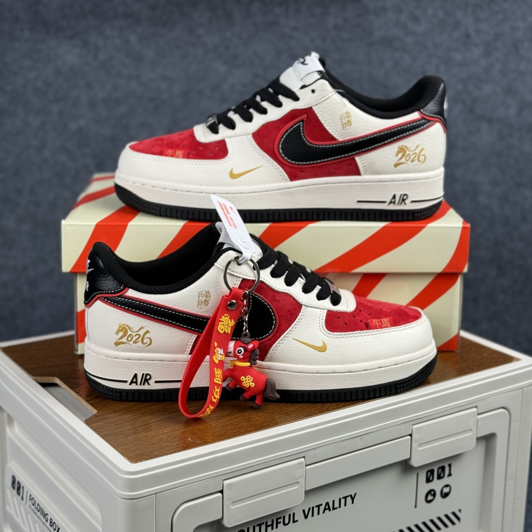 NIke Air Force 1 '07 Low “马年限定-米黑红金马”空军一号 低帮 运动鞋 休闲鞋 HT5088-616-Top High Quatity Cheap Sneakers Fashion Clothing Clothes Bags handbags Shoes of all Brand wholesale With The best Quality And Beautiful Price from China Factory Chinese suppliers wholesaler seller NIke Air Force 1 '07 Low “马年限定-米黑红金马”空军一号 低帮 运动鞋 休闲鞋 HT5088-616