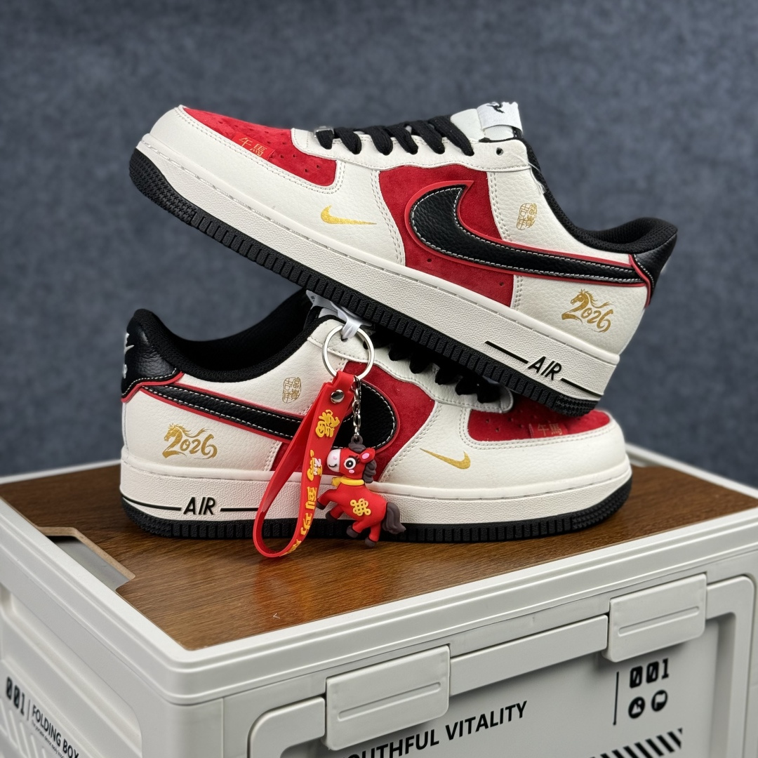 NIke Air Force 1 '07 Low “马年限定-米黑红金马”空军一号 低帮 运动鞋 休闲鞋 HT5088-616-Top High Quatity Cheap Sneakers Fashion Clothing Clothes Bags handbags Shoes of all Brand wholesale With The best Quality And Beautiful Price from China Factory Chinese suppliers wholesaler seller NIke Air Force 1 '07 Low “马年限定-米黑红金马”空军一号 低帮 运动鞋 休闲鞋 HT5088-616