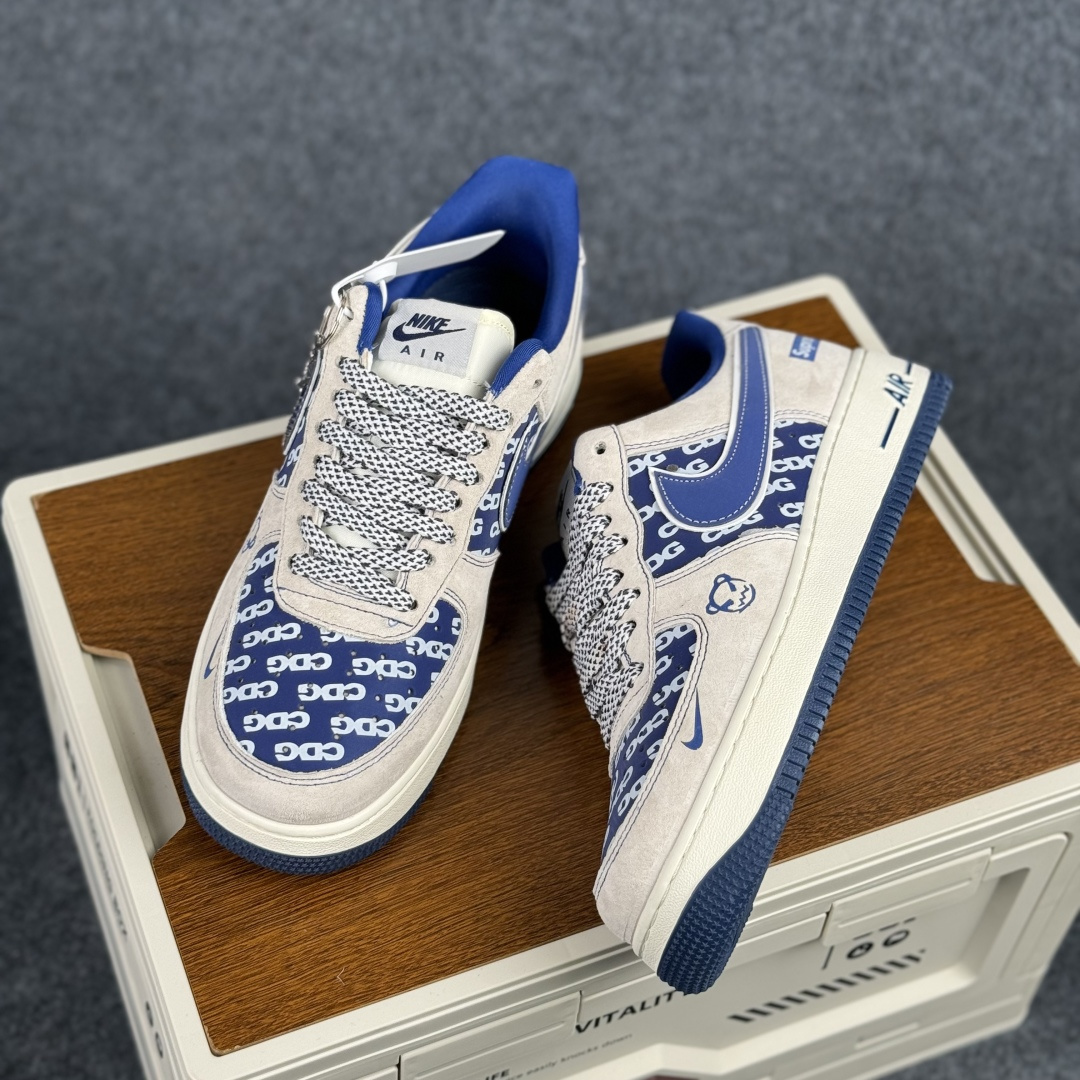 Nike Air Force 1 '07 Low “斯图西联名-浅灰宝蓝色麂皮 高端定制 低帮休闲板鞋 XD9314-612-Top High Quatity Cheap Sneakers Fashion Clothing Clothes Bags handbags Shoes of all Brand wholesale With The best Quality And Beautiful Price from China Factory Chinese suppliers wholesaler seller Nike Air Force 1 '07 Low “斯图西联名-浅灰宝蓝色麂皮 高端定制 低帮休闲板鞋 XD9314-612