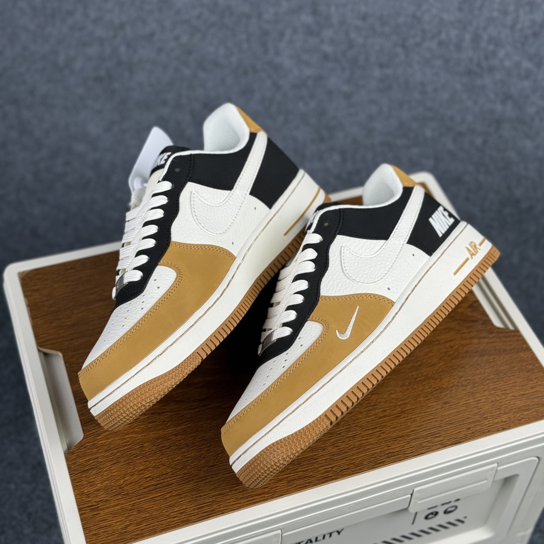 260 Nike Air Force 1'07 Low 白麦耀黑拼接 空军一号低帮休闲板鞋 IH0687-700-Chinese UA Cheap High Quatity Brand Clothes Bags handbags Sneakers wholesale wholesaler seller from China Factory suppliers Fashion Clothing Shoes best Quality Beautiful Price 260 Nike Air Force 1'07 Low 白麦耀黑拼接 空军一号低帮休闲板鞋 IH0687-700