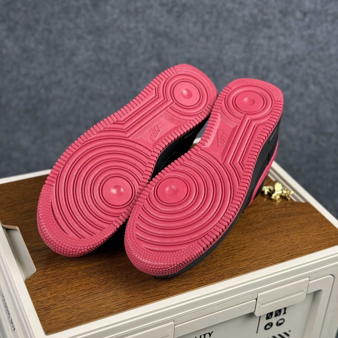 260 Nike Air Force 1'07 Low 马年限定 墨黑玫红 空军一号低帮休闲板鞋 FV3694-102-Chinese UA Cheap High Quatity Brand Clothes Bags handbags Sneakers wholesale wholesaler seller from China Factory suppliers Fashion Clothing Shoes best Quality Beautiful Price 260 Nike Air Force 1'07 Low 马年限定 墨黑玫红 空军一号低帮休闲板鞋 FV3694-102