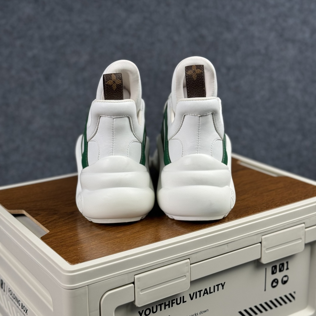 420 Louis VuittoArchlight经典 老爹鞋 DIY装饰 动物图案 拱桥 运动鞋-Chinese UA Cheap High Quatity Brand Clothes Bags handbags Sneakers wholesale wholesaler seller from China Factory suppliers Fashion Clothing Shoes best Quality Beautiful Price 420 Louis VuittoArchlight经典 老爹鞋 DIY装饰 动物图案 拱桥 运动鞋