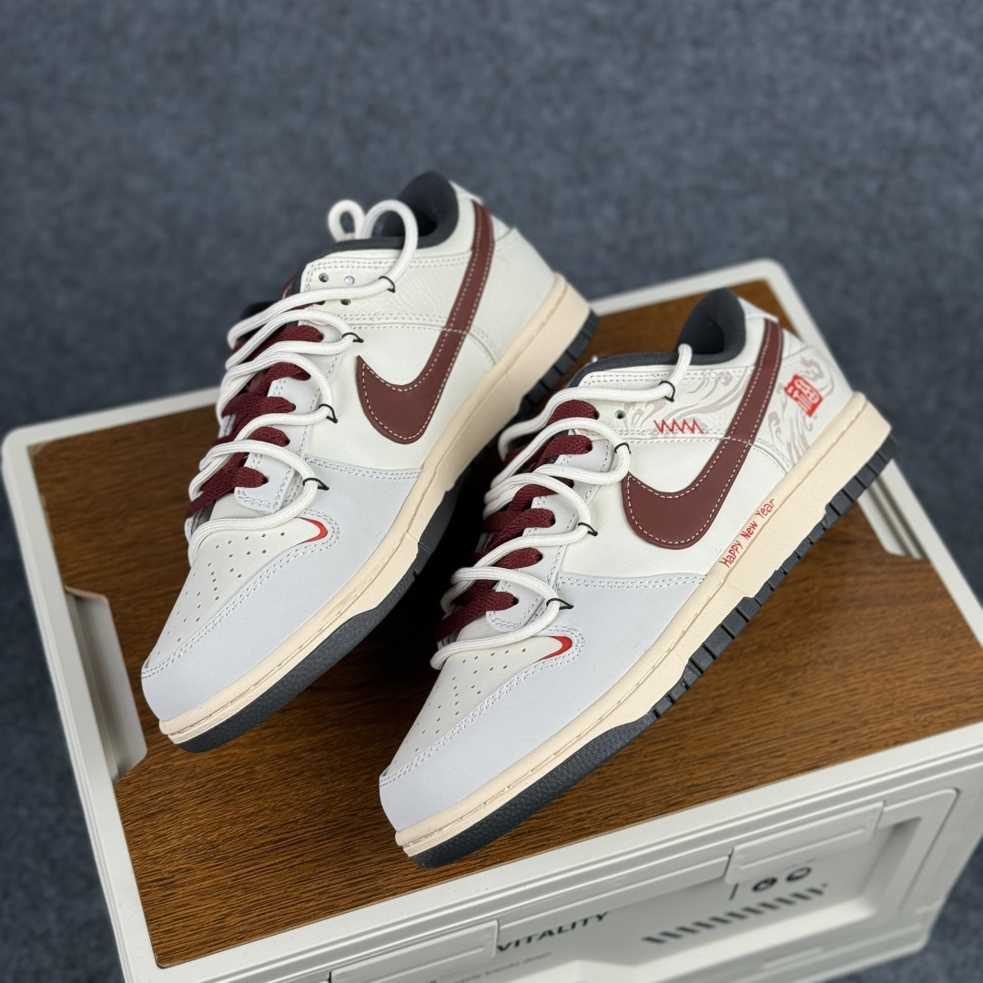 280 Nike SB Dunk Low 马年 奶白红 低帮休闲板鞋 IM6670-202-Chinese UA Cheap High Quatity Brand Clothes Bags handbags Sneakers wholesale wholesaler seller from China Factory suppliers Fashion Clothing Shoes best Quality Beautiful Price 280 Nike SB Dunk Low 马年 奶白红 低帮休闲板鞋 IM6670-202
