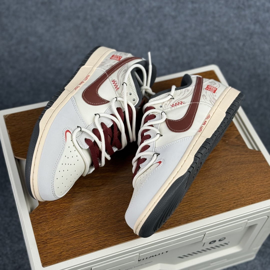 280 Nike SB Dunk Low 马年 奶白红 低帮休闲板鞋 IM6670-202-Chinese UA Cheap High Quatity Brand Clothes Bags handbags Sneakers wholesale wholesaler seller from China Factory suppliers Fashion Clothing Shoes best Quality Beautiful Price 280 Nike SB Dunk Low 马年 奶白红 低帮休闲板鞋 IM6670-202