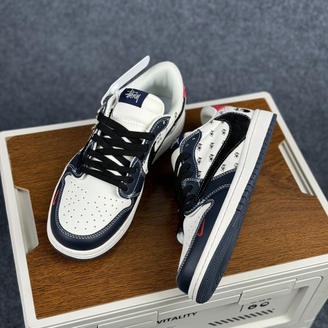 280 Air Jordan 1 Low AJ1 乔1斯图西联名 米白蓝红印花 高端定制 低帮复古篮球鞋 JW1188-170-Chinese UA Cheap High Quatity Brand Clothes Bags handbags Sneakers wholesale wholesaler seller from China Factory suppliers Fashion Clothing Shoes best Quality Beautiful Price 280 Air Jordan 1 Low AJ1 乔1斯图西联名 米白蓝红印花 高端定制 低帮复古篮球鞋 JW1188-170