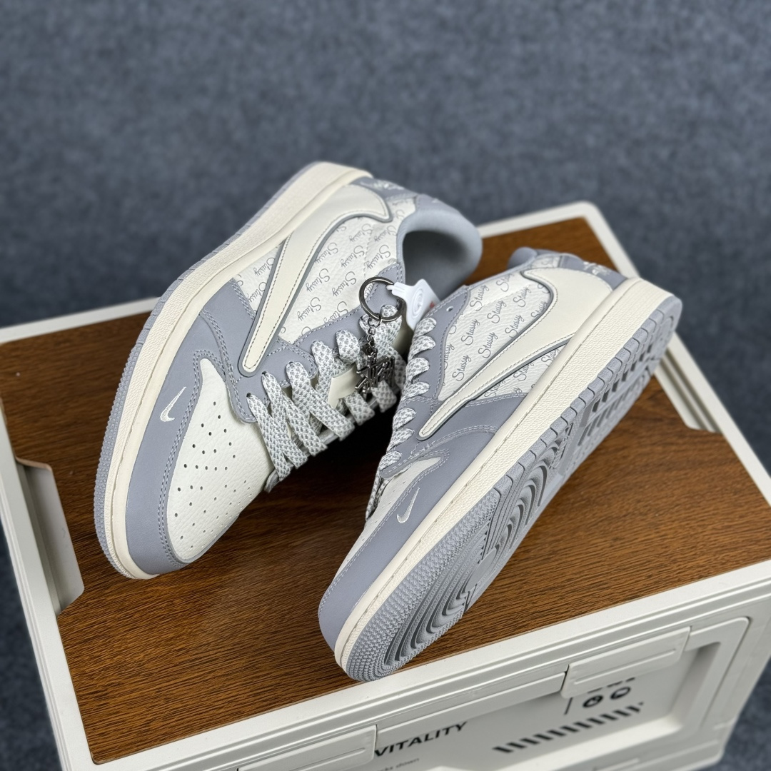 220 TS x Air Jordan x Stussy AJ1 Low 倒钩低帮联名斯图西-米白灰 CS5288-500