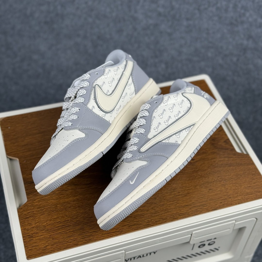 220 TS x Air Jordan x Stussy AJ1 Low 倒钩低帮联名斯图西-米白灰 CS5288-500