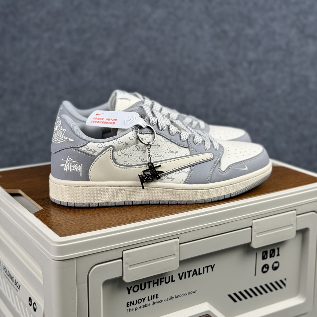 220 TS x Air Jordan x Stussy AJ1 Low 倒钩低帮联名斯图西-米白灰 CS5288-500