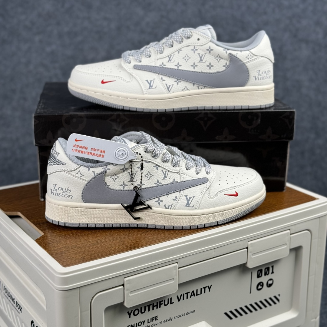 220 Nike Air Jordan 1 x Travis Scott AJ1倒勾 乔一倒钩 ‘DIY’定制 耐克 低帮文化篮球鞋 CS5288-502-Chinese UA Cheap High Quatity Brand Clothes Bags handbags Sneakers wholesale wholesaler seller from China Factory suppliers Fashion Clothing Shoes best Quality Beautiful Price 220 Nike Air Jordan 1 x Travis Scott AJ1倒勾 乔一倒钩 ‘DIY’定制 耐克 低帮文化篮球鞋 CS5288-502