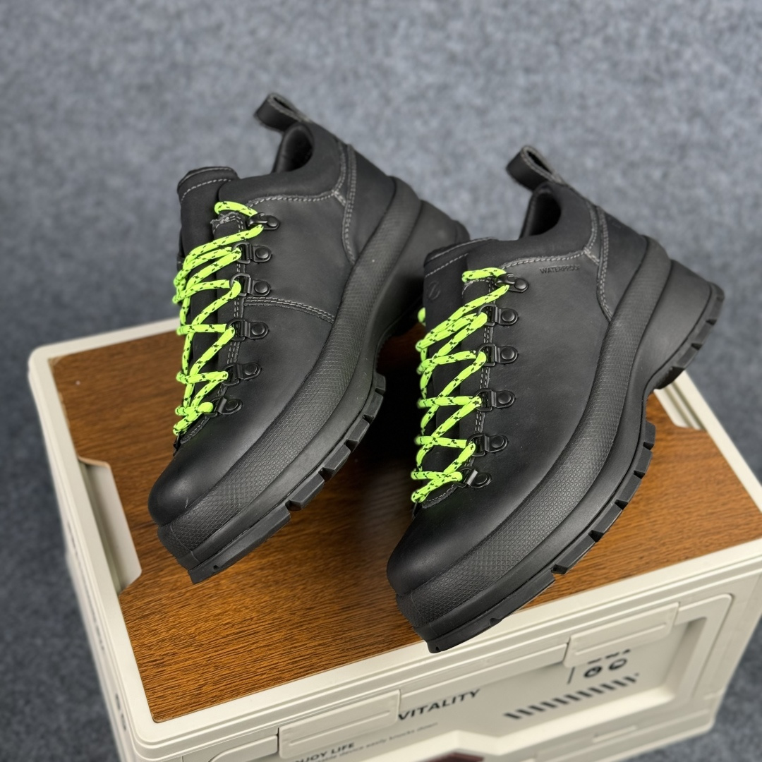 340 莞产顶级 ECCO爱步 低帮马丁靴 黑色 牛皮-Chinese UA Cheap High Quatity Brand Clothes Bags handbags Sneakers wholesale wholesaler seller from China Factory suppliers Fashion Clothing Shoes best Quality Beautiful Price 340 莞产顶级 ECCO爱步 低帮马丁靴 黑色 牛皮