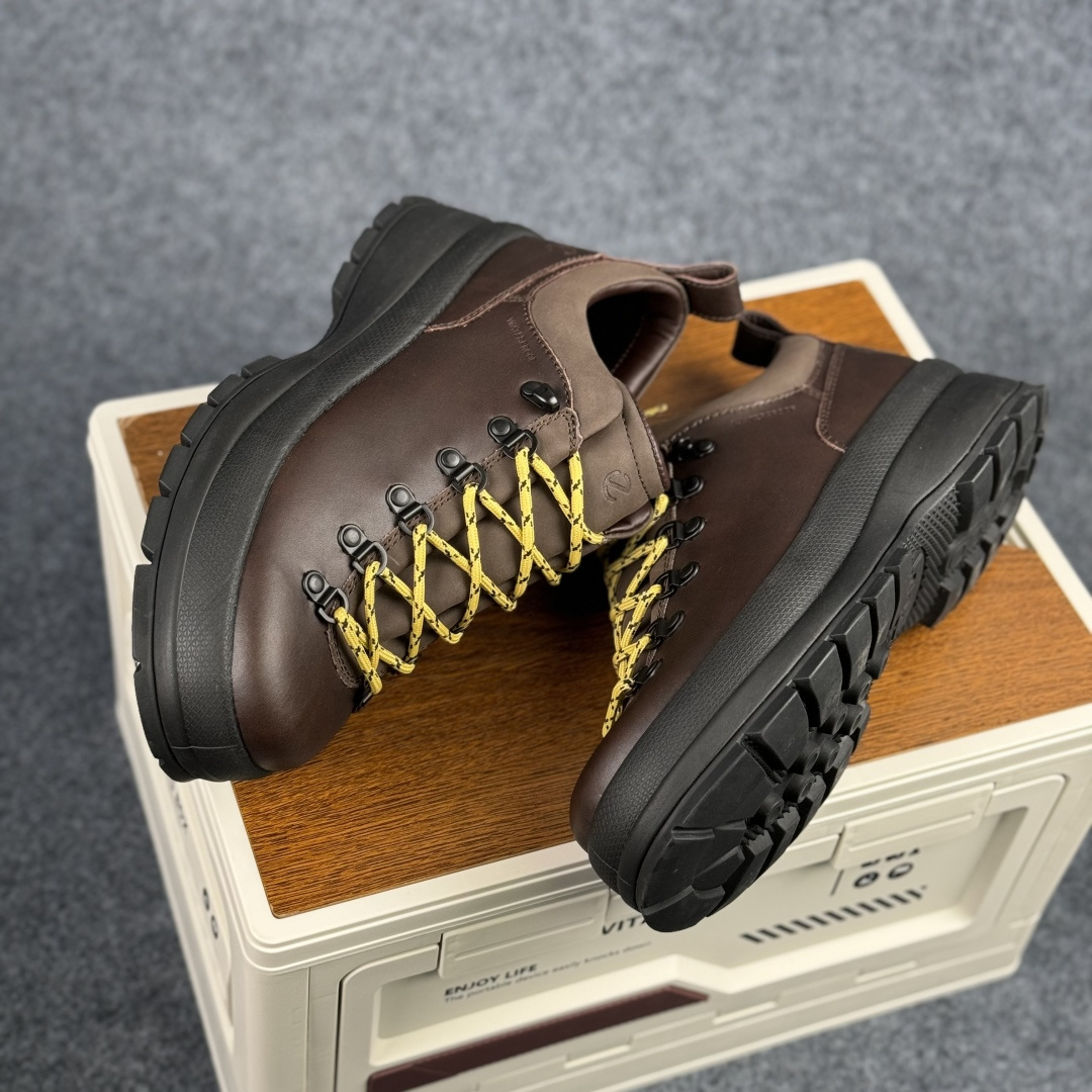 340 莞产顶级 ECCO爱步 低帮马丁靴 棕色 牛皮-Chinese UA Cheap High Quatity Brand Clothes Bags handbags Sneakers wholesale wholesaler seller from China Factory suppliers Fashion Clothing Shoes best Quality Beautiful Price 340 莞产顶级 ECCO爱步 低帮马丁靴 棕色 牛皮