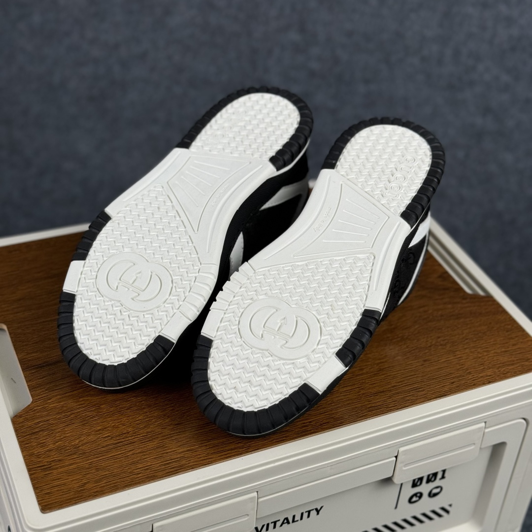360 古驰Gucci Re-Web Leather Sneakers 系列低帮复古百搭训练休闲运动小白板鞋“皮革米白乌木色GG红绿标牌-Chinese UA Cheap High Quatity Brand Clothes Bags handbags Sneakers wholesale wholesaler seller from China Factory suppliers Fashion Clothing Shoes best Quality Beautiful Price 360 古驰Gucci Re-Web Leather Sneakers 系列低帮复古百搭训练休闲运动小白板鞋“皮革米白乌木色GG红绿标牌