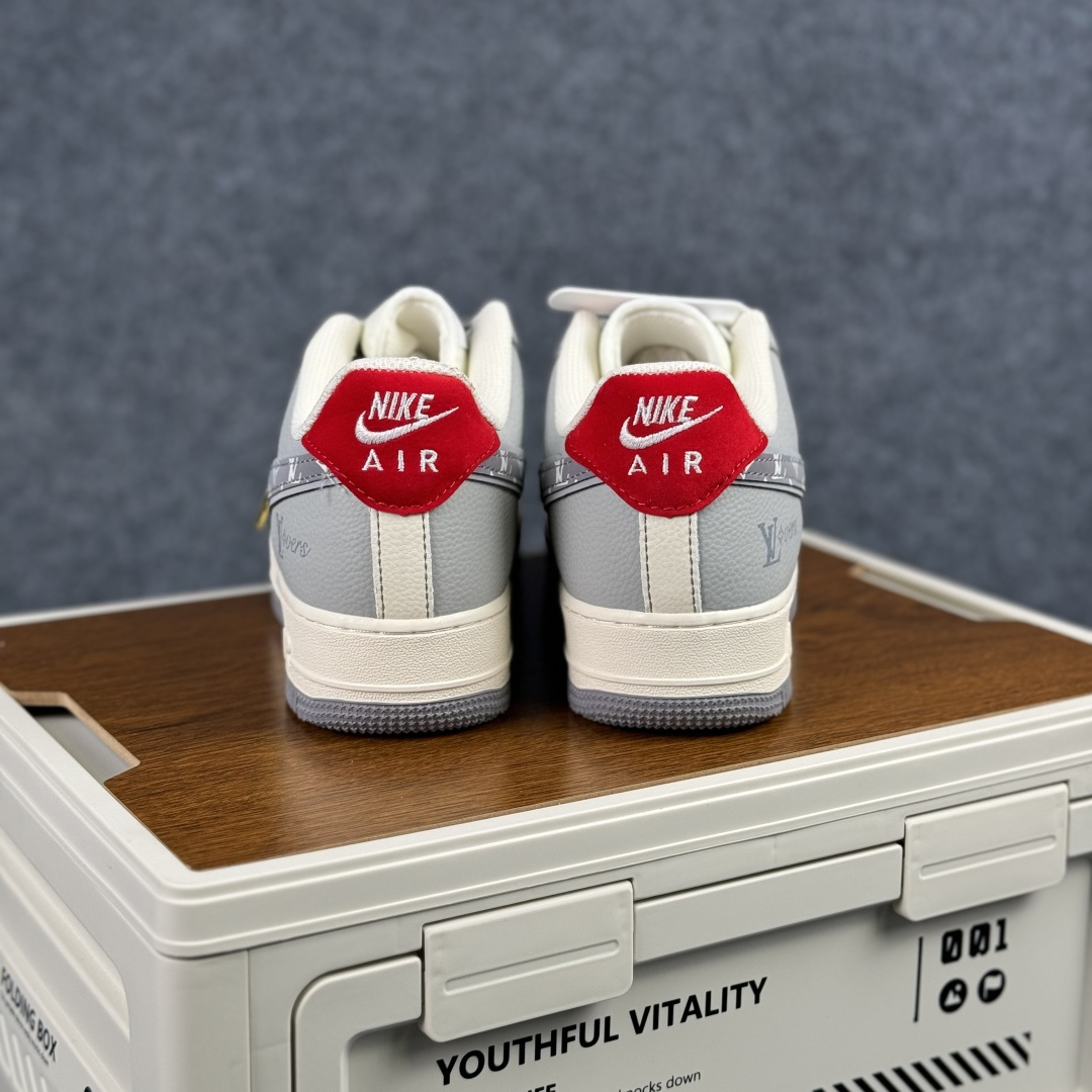 260 Nike Air Force 1'07 Low 联名款 空军一号低帮休闲板鞋 XY2025-007-Chinese UA Cheap High Quatity Brand Clothes Bags handbags Sneakers wholesale wholesaler seller from China Factory suppliers Fashion Clothing Shoes best Quality Beautiful Price 260 Nike Air Force 1'07 Low 联名款 空军一号低帮休闲板鞋 XY2025-007
