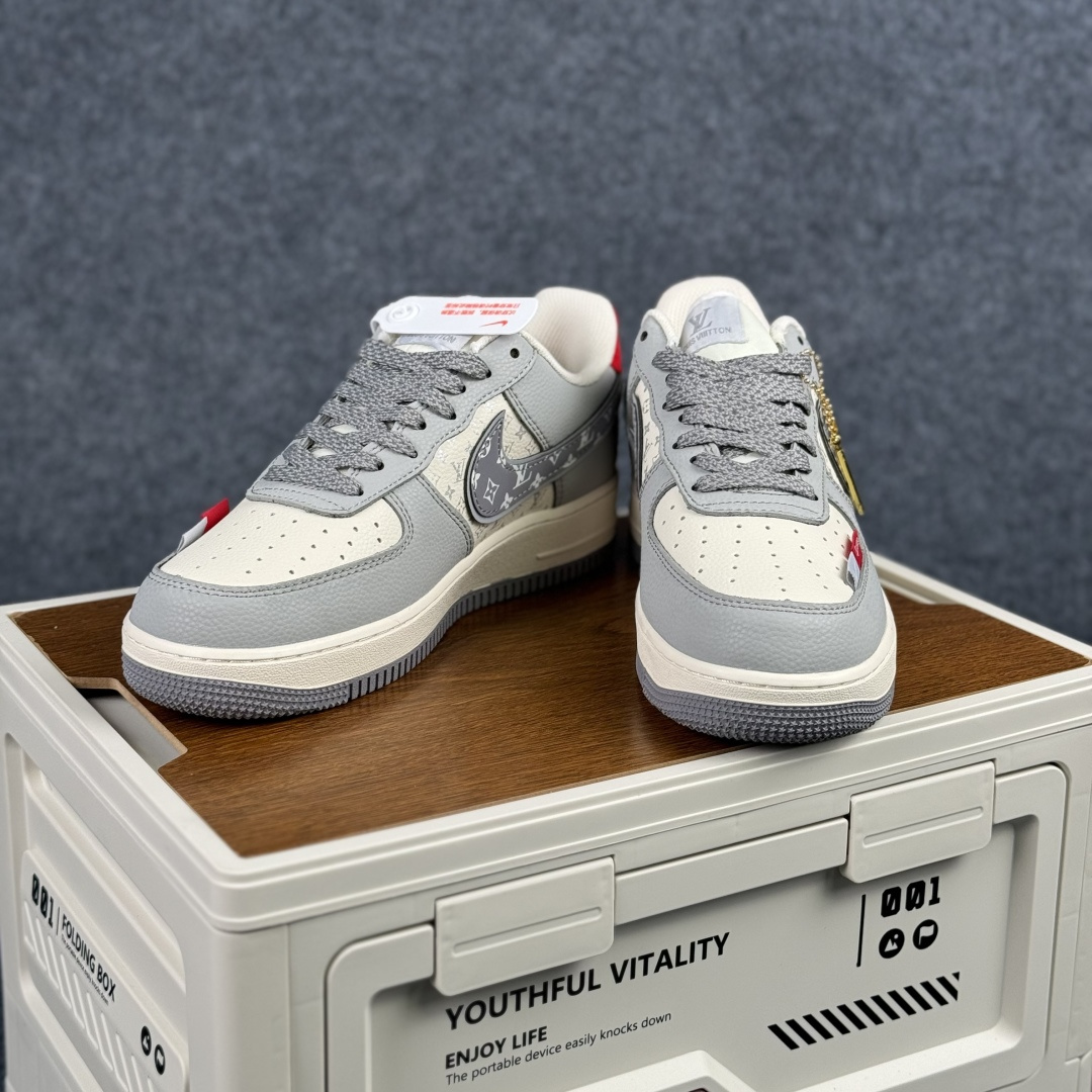 260 Nike Air Force 1'07 Low 联名款 空军一号低帮休闲板鞋 XY2025-007-Chinese UA Cheap High Quatity Brand Clothes Bags handbags Sneakers wholesale wholesaler seller from China Factory suppliers Fashion Clothing Shoes best Quality Beautiful Price 260 Nike Air Force 1'07 Low 联名款 空军一号低帮休闲板鞋 XY2025-007