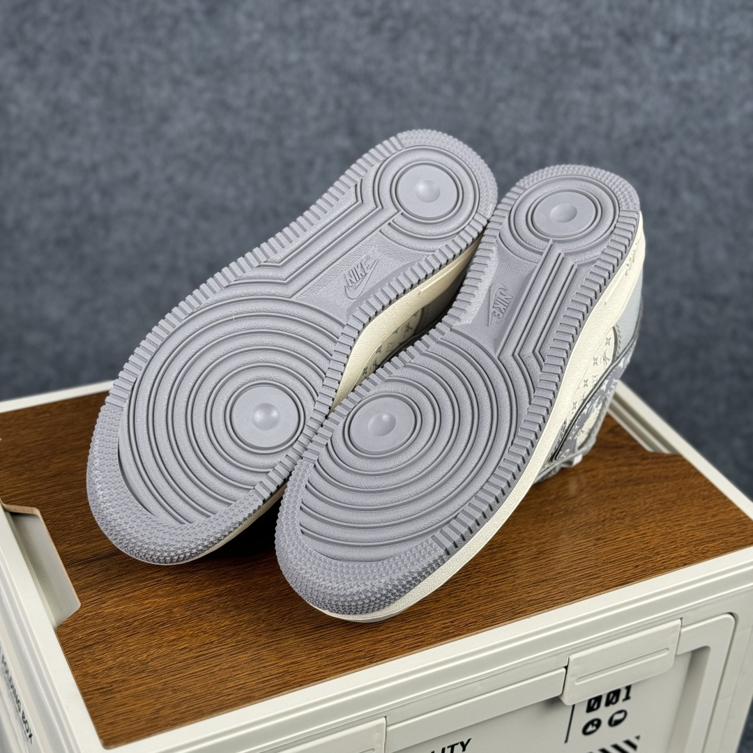 260 Nike Air Force 1'07 Low 联名款 空军一号低帮休闲板鞋 XY2025-007-Chinese UA Cheap High Quatity Brand Clothes Bags handbags Sneakers wholesale wholesaler seller from China Factory suppliers Fashion Clothing Shoes best Quality Beautiful Price 260 Nike Air Force 1'07 Low 联名款 空军一号低帮休闲板鞋 XY2025-007