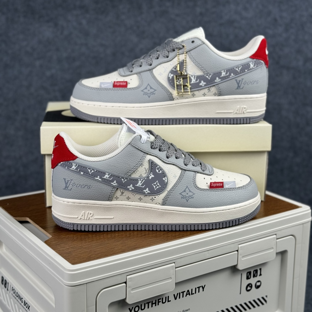 260 Nike Air Force 1'07 Low 联名款 空军一号低帮休闲板鞋 XY2025-007-Chinese UA Cheap High Quatity Brand Clothes Bags handbags Sneakers wholesale wholesaler seller from China Factory suppliers Fashion Clothing Shoes best Quality Beautiful Price 260 Nike Air Force 1'07 Low 联名款 空军一号低帮休闲板鞋 XY2025-007