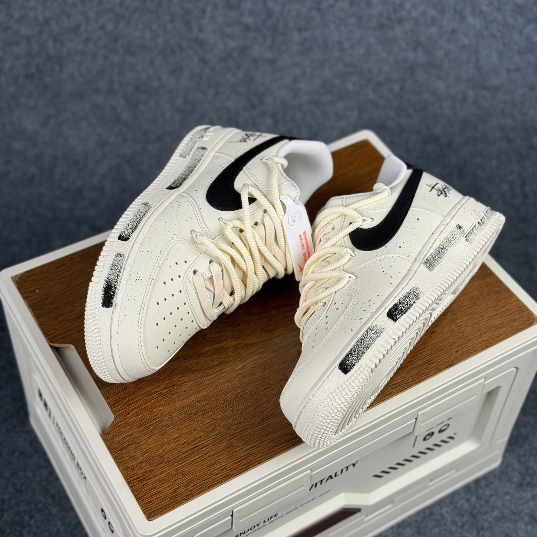 260 Nike Air Force 1'07 Low 二次元主题 空军一号低帮休闲板鞋 ZH0316-159-Chinese UA Cheap High Quatity Brand Clothes Bags handbags Sneakers wholesale wholesaler seller from China Factory suppliers Fashion Clothing Shoes best Quality Beautiful Price 260 Nike Air Force 1'07 Low 二次元主题 空军一号低帮休闲板鞋 ZH0316-159