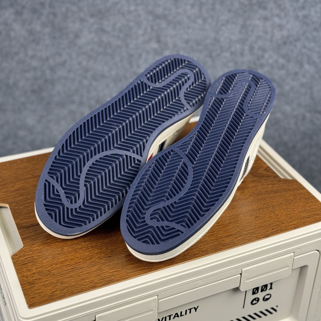 240 Adidas originals Samba x Sup联名 桑巴舞系列复古经典轻便板鞋 XD6188-103-Chinese UA Cheap High Quatity Brand Clothes Bags handbags Sneakers wholesale wholesaler seller from China Factory suppliers Fashion Clothing Shoes best Quality Beautiful Price 240 Adidas originals Samba x Sup联名 桑巴舞系列复古经典轻便板鞋 XD6188-103