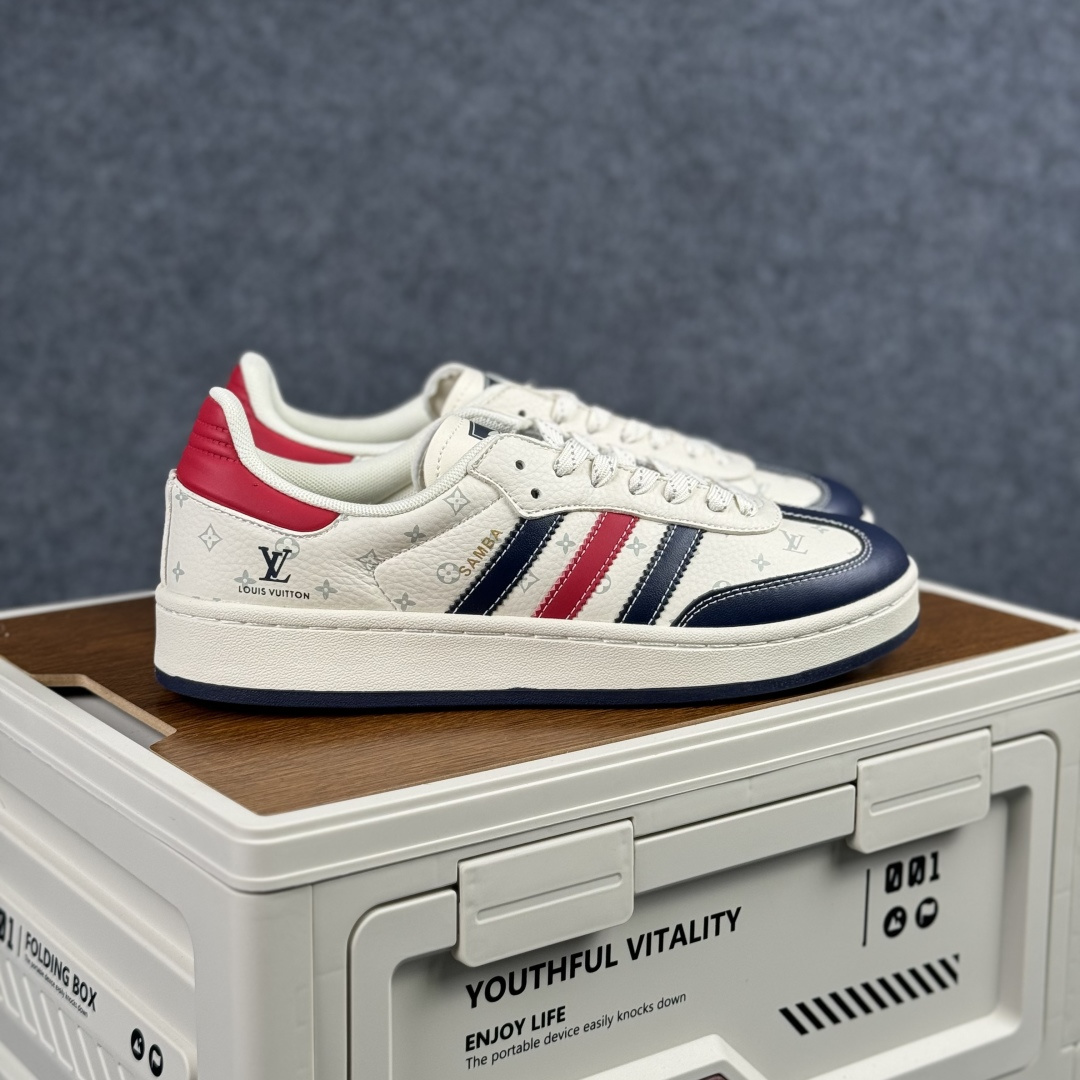 240 Adidas originals Samba x Sup联名 桑巴舞系列复古经典轻便板鞋 XD6188-103-Chinese UA Cheap High Quatity Brand Clothes Bags handbags Sneakers wholesale wholesaler seller from China Factory suppliers Fashion Clothing Shoes best Quality Beautiful Price 240 Adidas originals Samba x Sup联名 桑巴舞系列复古经典轻便板鞋 XD6188-103