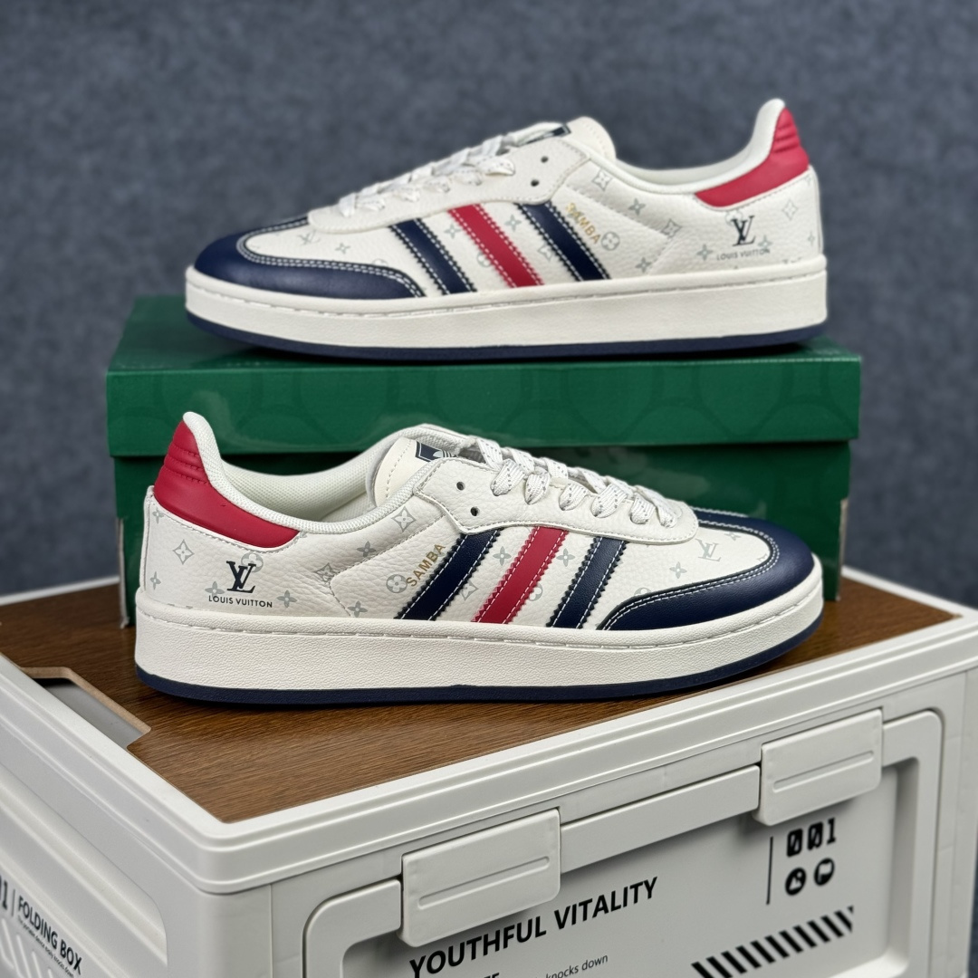 240 Adidas originals Samba x Sup联名 桑巴舞系列复古经典轻便板鞋 XD6188-103-Chinese UA Cheap High Quatity Brand Clothes Bags handbags Sneakers wholesale wholesaler seller from China Factory suppliers Fashion Clothing Shoes best Quality Beautiful Price 240 Adidas originals Samba x Sup联名 桑巴舞系列复古经典轻便板鞋 XD6188-103