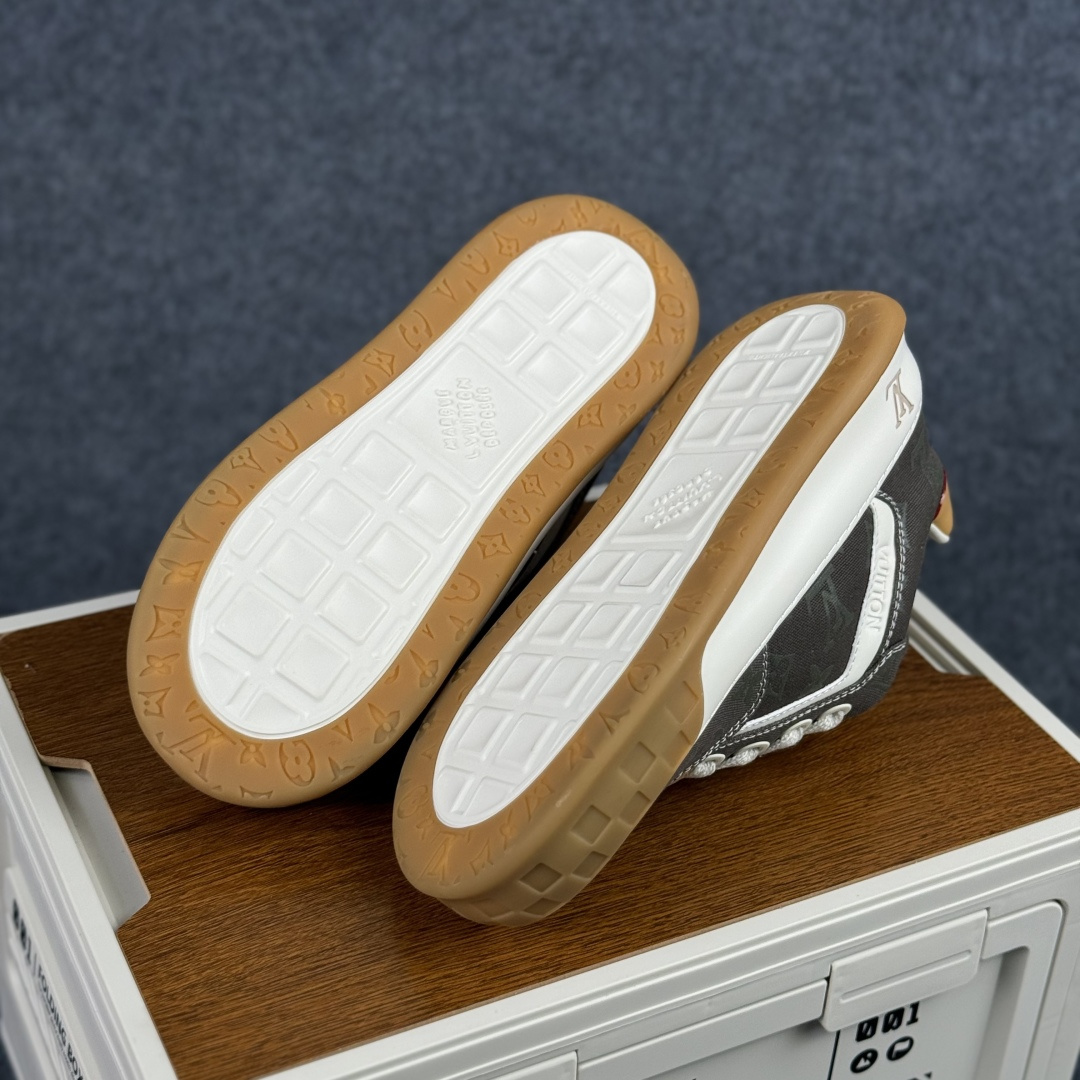 380 正确版灰印花 Louis Vuitton Tilted 倾斜系列低帮复古休闲运动文化百搭板鞋“LV组合tpu生胶底”1AJAM2-Chinese UA Cheap High Quatity Brand Clothes Bags handbags Sneakers wholesale wholesaler seller from China Factory suppliers Fashion Clothing Shoes best Quality Beautiful Price 380 正确版灰印花 Louis Vuitton Tilted 倾斜系列低帮复古休闲运动文化百搭板鞋“LV组合tpu生胶底”1AJAM2