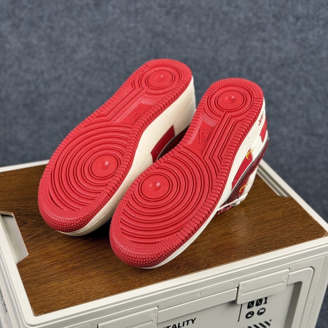 260 NIke Air Force 1 ‘07 Low 马年限定 空军一号 低帮 运动鞋 休闲鞋 QY6878-604-Chinese UA Cheap High Quatity Brand Clothes Bags handbags Sneakers wholesale wholesaler seller from China Factory suppliers Fashion Clothing Shoes best Quality Beautiful Price 260 NIke Air Force 1 ‘07 Low 马年限定 空军一号 低帮 运动鞋 休闲鞋 QY6878-604