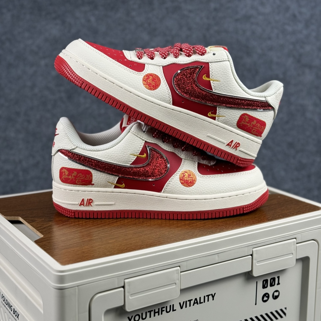 260 NIke Air Force 1 ‘07 Low 马年限定 空军一号 低帮 运动鞋 休闲鞋 QY6878-604-Chinese UA Cheap High Quatity Brand Clothes Bags handbags Sneakers wholesale wholesaler seller from China Factory suppliers Fashion Clothing Shoes best Quality Beautiful Price 260 NIke Air Force 1 ‘07 Low 马年限定 空军一号 低帮 运动鞋 休闲鞋 QY6878-604