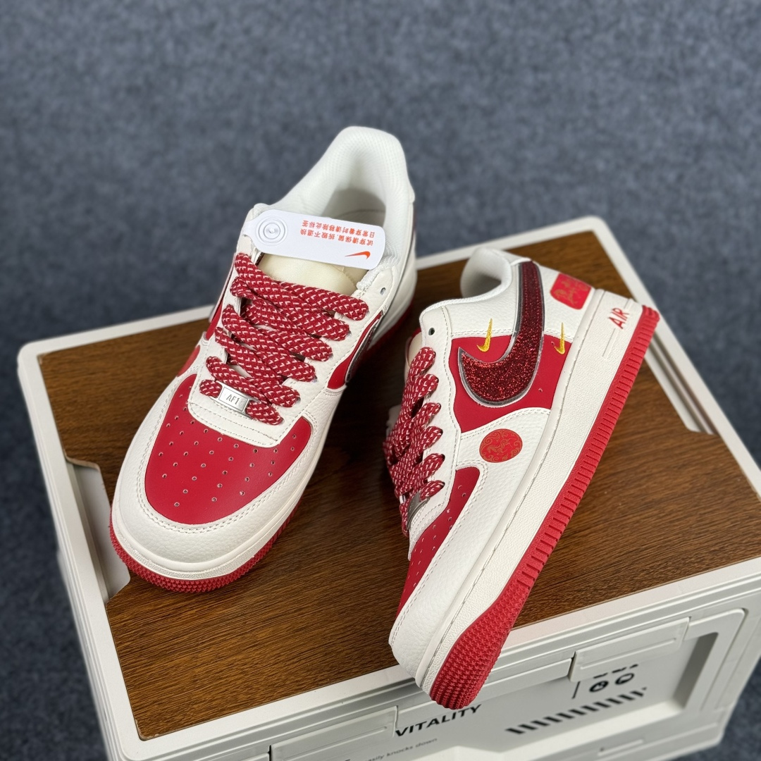 260 NIke Air Force 1 ‘07 Low 马年限定 空军一号 低帮 运动鞋 休闲鞋 QY6878-604-Chinese UA Cheap High Quatity Brand Clothes Bags handbags Sneakers wholesale wholesaler seller from China Factory suppliers Fashion Clothing Shoes best Quality Beautiful Price 260 NIke Air Force 1 ‘07 Low 马年限定 空军一号 低帮 运动鞋 休闲鞋 QY6878-604