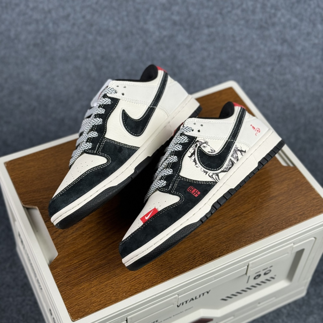 280 Nike Dunk Low Retro ‘DIY 马年限定 高端定制’耐克 低帮休闲运动板鞋 CX5050-Y60-Chinese UA Cheap High Quatity Brand Clothes Bags handbags Sneakers wholesale wholesaler seller from China Factory suppliers Fashion Clothing Shoes best Quality Beautiful Price 280 Nike Dunk Low Retro ‘DIY 马年限定 高端定制’耐克 低帮休闲运动板鞋 CX5050-Y60