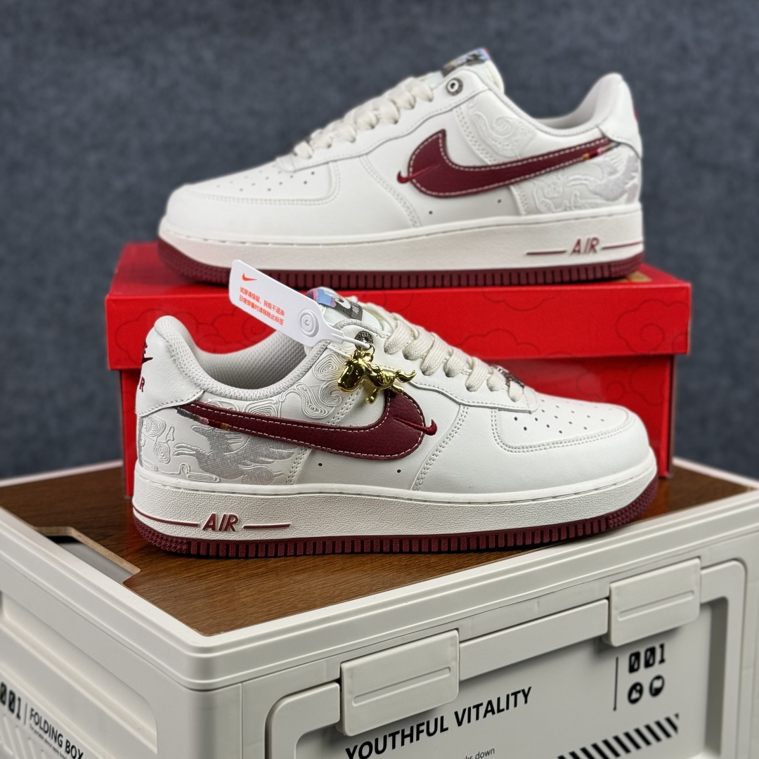 260 Nike Air Force 1'07 Low 马年限定 白红 空军一号低帮休闲板鞋 DD1982-348-Chinese UA Cheap High Quatity Brand Clothes Bags handbags Sneakers wholesale wholesaler seller from China Factory suppliers Fashion Clothing Shoes best Quality Beautiful Price 260 Nike Air Force 1'07 Low 马年限定 白红 空军一号低帮休闲板鞋 DD1982-348