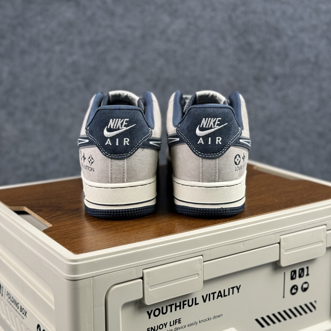 260 Nike Air Force 1'07 Low 联名款 灰蓝调 空军一号低帮休闲板鞋 SS1979-011-Chinese UA Cheap High Quatity Brand Clothes Bags handbags Sneakers wholesale wholesaler seller from China Factory suppliers Fashion Clothing Shoes best Quality Beautiful Price 260 Nike Air Force 1'07 Low 联名款 灰蓝调 空军一号低帮休闲板鞋 SS1979-011