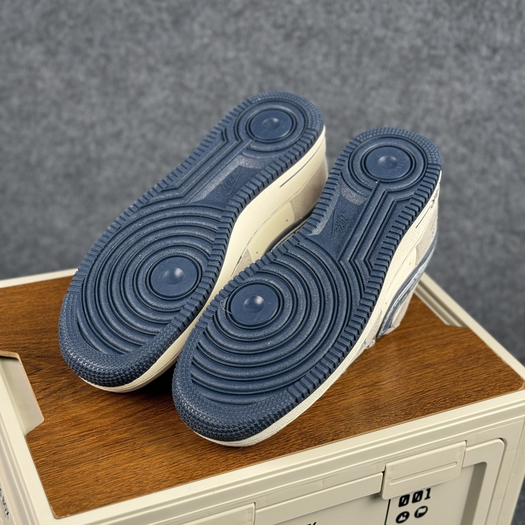260 Nike Air Force 1'07 Low 联名款 灰蓝调 空军一号低帮休闲板鞋 SS1979-011-Chinese UA Cheap High Quatity Brand Clothes Bags handbags Sneakers wholesale wholesaler seller from China Factory suppliers Fashion Clothing Shoes best Quality Beautiful Price 260 Nike Air Force 1'07 Low 联名款 灰蓝调 空军一号低帮休闲板鞋 SS1979-011