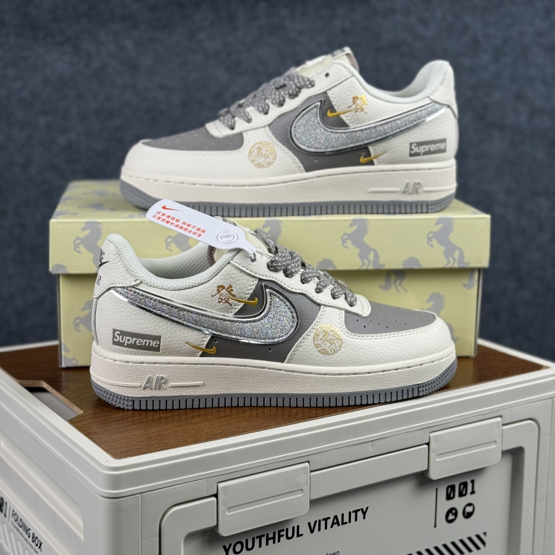 260 NIke Air Force 1 ‘07 Low 马年限定 空军一号 低帮 运动鞋 休闲鞋 QY6878-603-Chinese UA Cheap High Quatity Brand Clothes Bags handbags Sneakers wholesale wholesaler seller from China Factory suppliers Fashion Clothing Shoes best Quality Beautiful Price 260 NIke Air Force 1 ‘07 Low 马年限定 空军一号 低帮 运动鞋 休闲鞋 QY6878-603