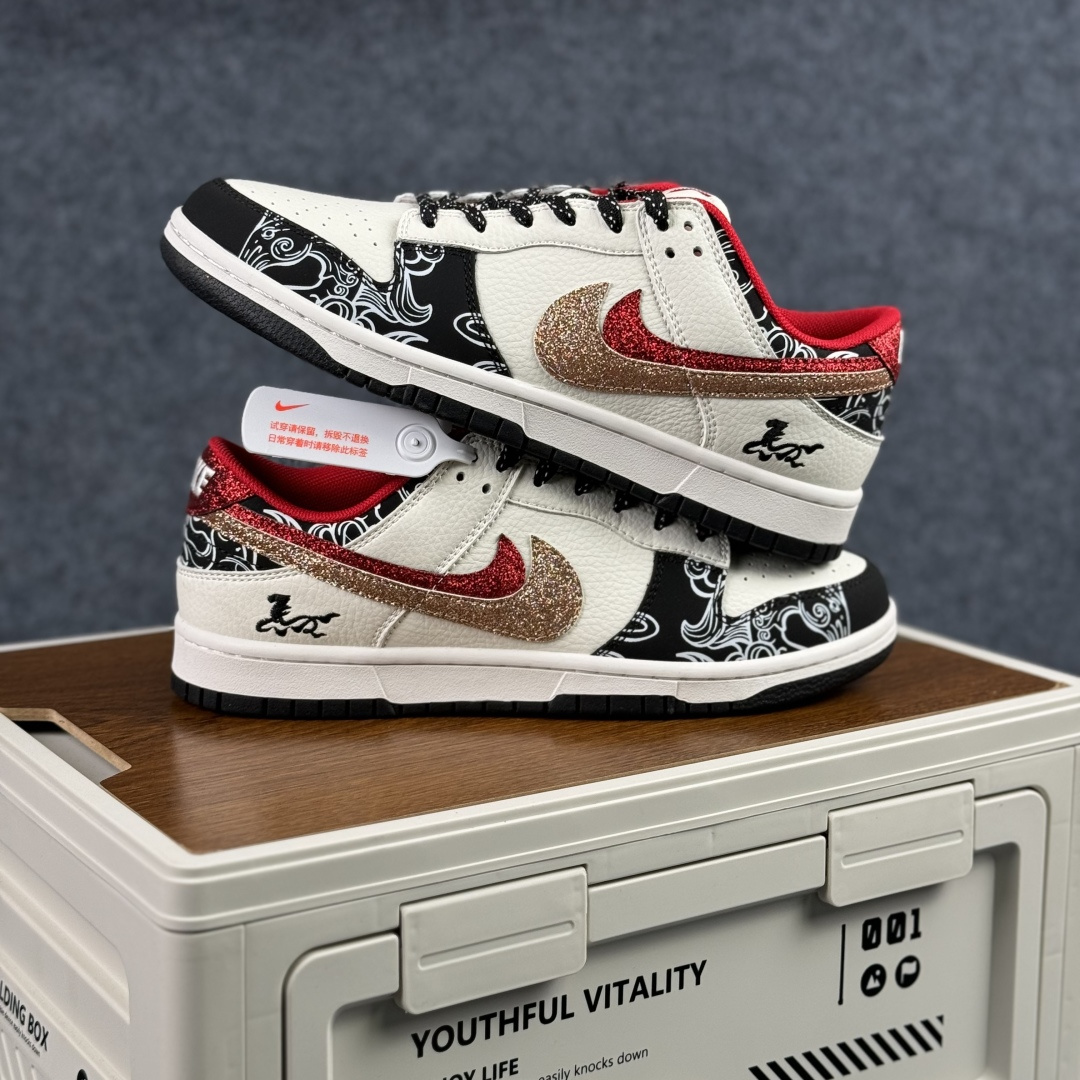 280 Nike Dunk Low Retro ‘马年限定’休闲运动板鞋 XD6188-052-Chinese UA Cheap High Quatity Brand Clothes Bags handbags Sneakers wholesale wholesaler seller from China Factory suppliers Fashion Clothing Shoes best Quality Beautiful Price 280 Nike Dunk Low Retro ‘马年限定’休闲运动板鞋 XD6188-052