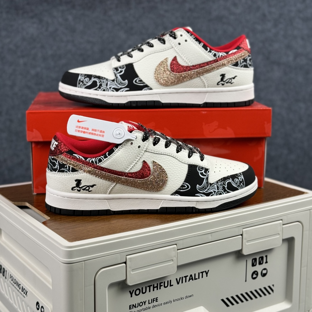 280 Nike Dunk Low Retro ‘马年限定’休闲运动板鞋 XD6188-052-Chinese UA Cheap High Quatity Brand Clothes Bags handbags Sneakers wholesale wholesaler seller from China Factory suppliers Fashion Clothing Shoes best Quality Beautiful Price 280 Nike Dunk Low Retro ‘马年限定’休闲运动板鞋 XD6188-052