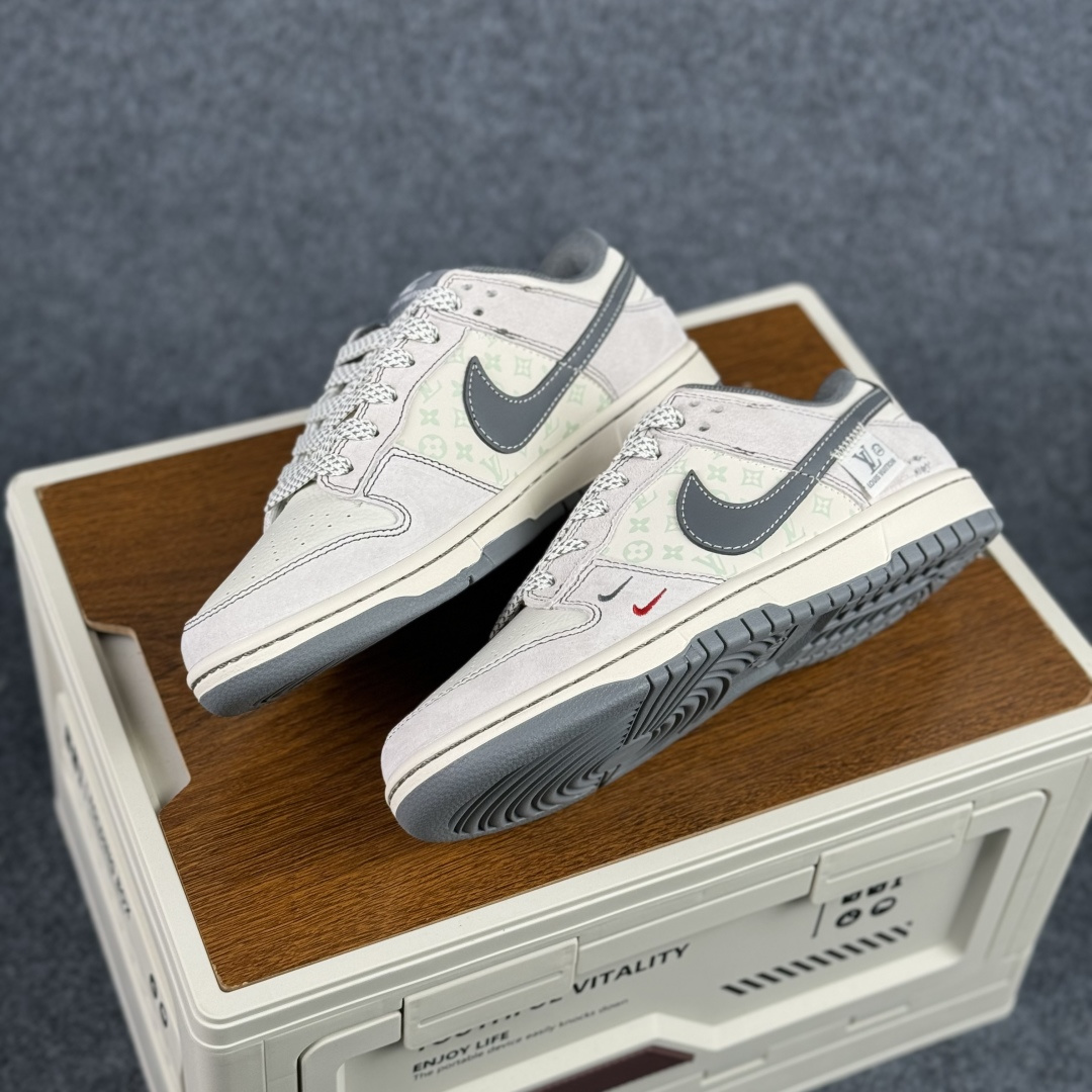 280 Nike SB Dunk Low LV联名款 高端定制 低帮休闲板鞋 YX5066-391-Chinese UA Cheap High Quatity Brand Clothes Bags handbags Sneakers wholesale wholesaler seller from China Factory suppliers Fashion Clothing Shoes best Quality Beautiful Price 280 Nike SB Dunk Low LV联名款 高端定制 低帮休闲板鞋 YX5066-391